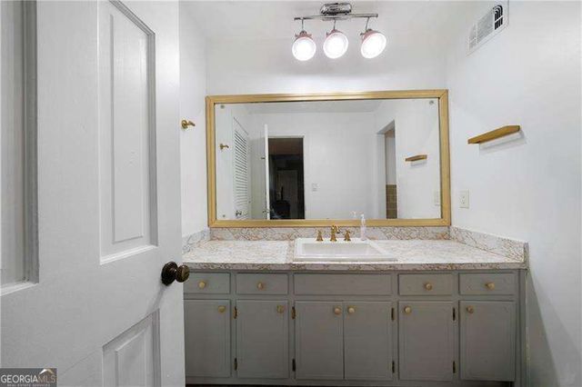 595 Ridgeway Road, Covington, GA 30014