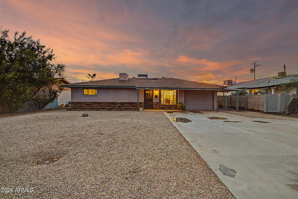 8514 N 8TH Street, Phoenix, AZ 85020 — photo 2