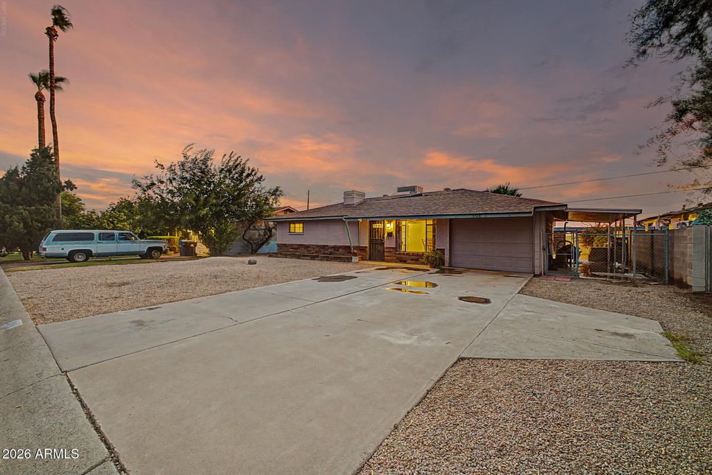 8514 N 8TH Street, Phoenix, AZ 85020 — photo 4