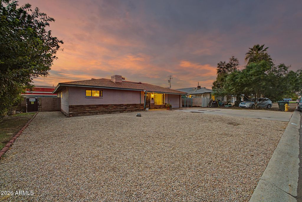 8514 N 8TH Street, Phoenix, AZ 85020 — photo 5
