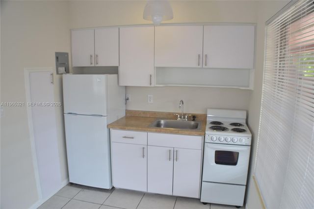 1028 NE 16th Ter 1, Fort Lauderdale, FL 33304