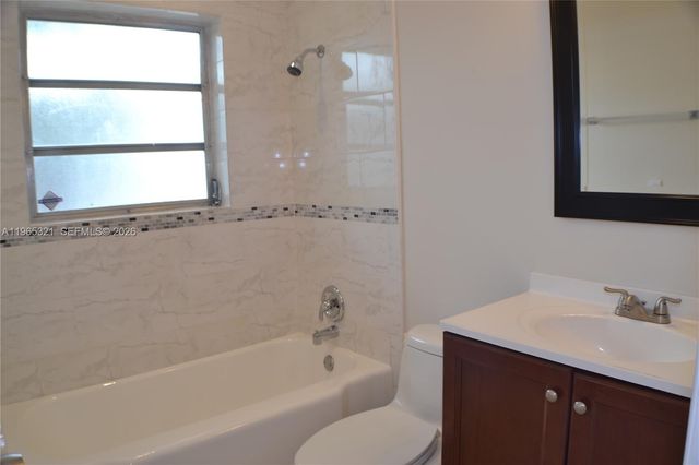 1028 NE 16th Ter 1, Fort Lauderdale, FL 33304