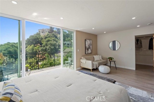 7010 Loyal Trail, Los Angeles, CA 90068