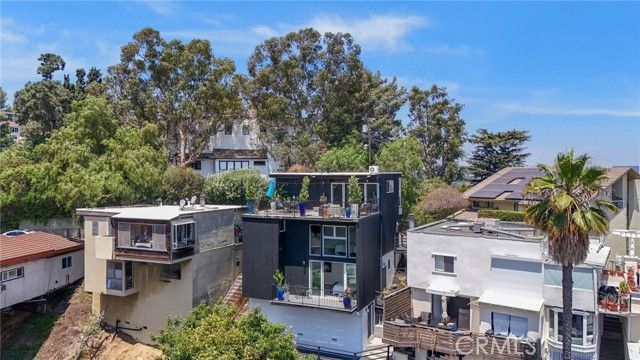 7010 Loyal Trail, Los Angeles, CA 90068