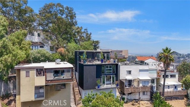 7010 Loyal Trail, Los Angeles, CA 90068