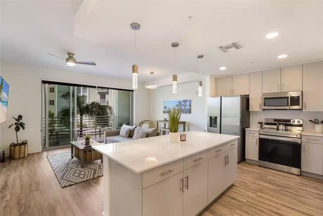 1703 N TAMIAMI TRAIL 210, Sarasota, FL 34234