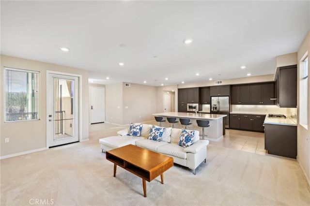 111 Bowery, Irvine, CA 92612