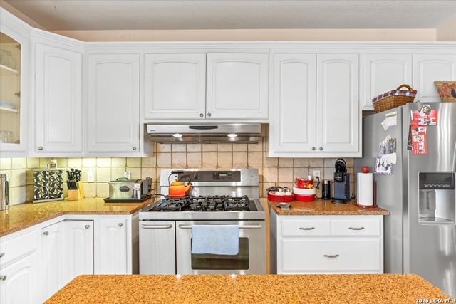 8306 Quail Covey Lane, San Antonio, TX 78263