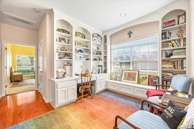 8306 Quail Covey Lane, San Antonio, TX 78263