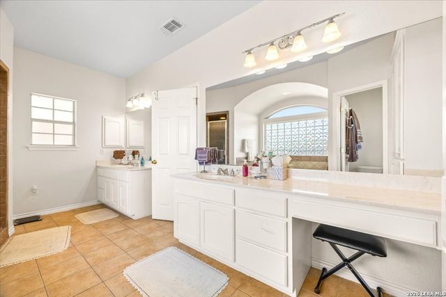8306 Quail Covey Lane, San Antonio, TX 78263