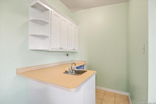 8306 Quail Covey Lane, San Antonio, TX 78263
