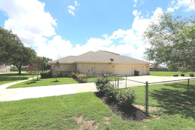8306 Quail Covey Lane, San Antonio, TX 78263