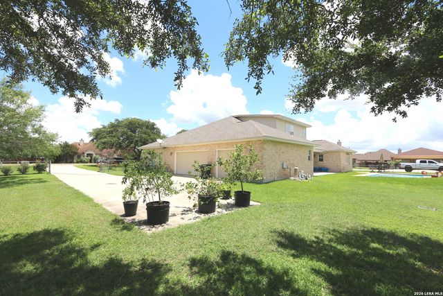 8306 Quail Covey Lane, San Antonio, TX 78263