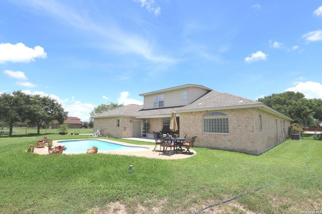 8306 Quail Covey Lane, San Antonio, TX 78263