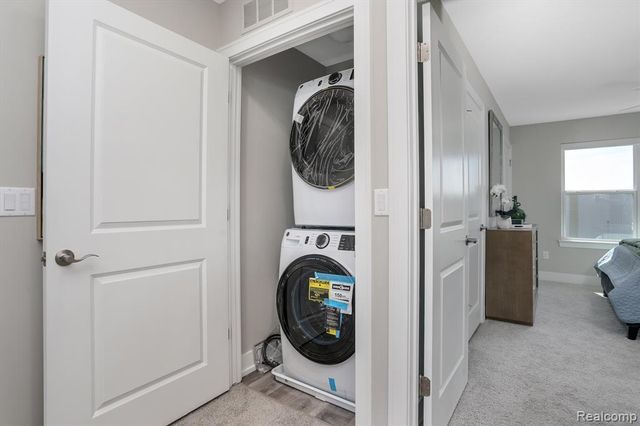 821 Canterbury Ln., Troy, MI 48085