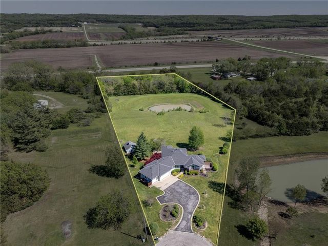 928 E 1279 Road, Lawrence, KS 66047