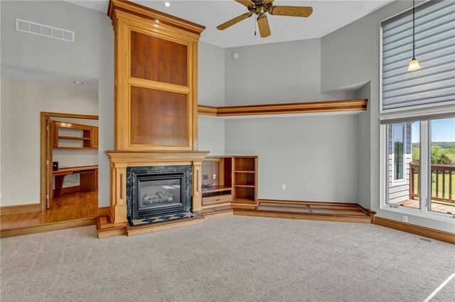 928 E 1279 Road, Lawrence, KS 66047