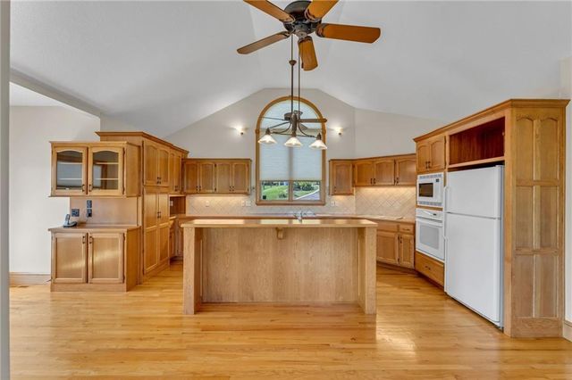 928 E 1279 Road, Lawrence, KS 66047