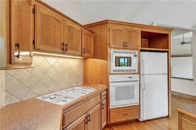 928 E 1279 Road, Lawrence, KS 66047