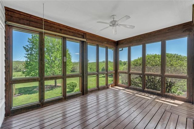 928 E 1279 Road, Lawrence, KS 66047