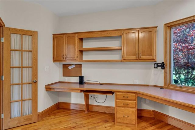 928 E 1279 Road, Lawrence, KS 66047