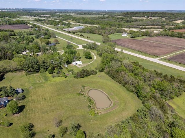 928 E 1279 Road, Lawrence, KS 66047