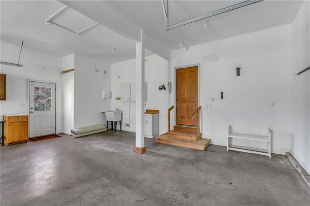 928 E 1279 Road, Lawrence, KS 66047