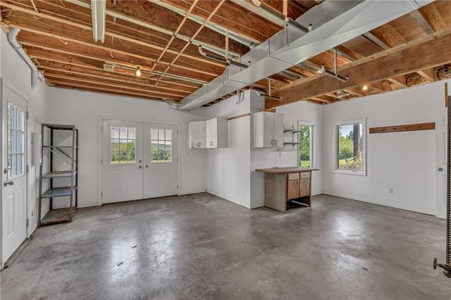 928 E 1279 Road, Lawrence, KS 66047