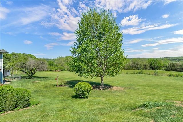 928 E 1279 Road, Lawrence, KS 66047