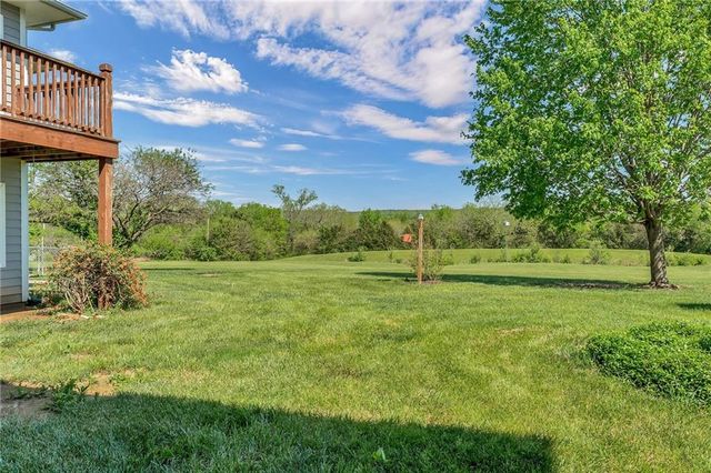 928 E 1279 Road, Lawrence, KS 66047