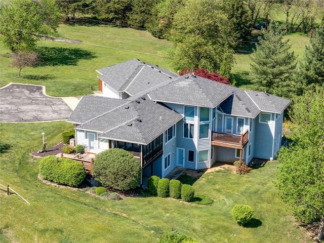 928 E 1279 Road, Lawrence, KS 66047