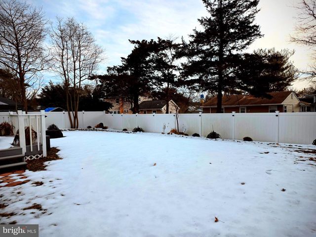 203 LAKE PLACID DR, Little Egg Harbor Twp, NJ 08087