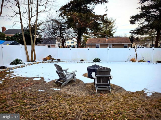 203 LAKE PLACID DR, Little Egg Harbor Twp, NJ 08087