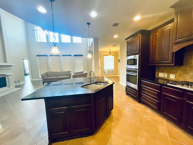 27926 Bradford Ridge Drive, Katy, TX 77494