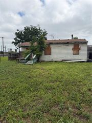 3930 Leigh Dr, Corpus Christi, TX 78408