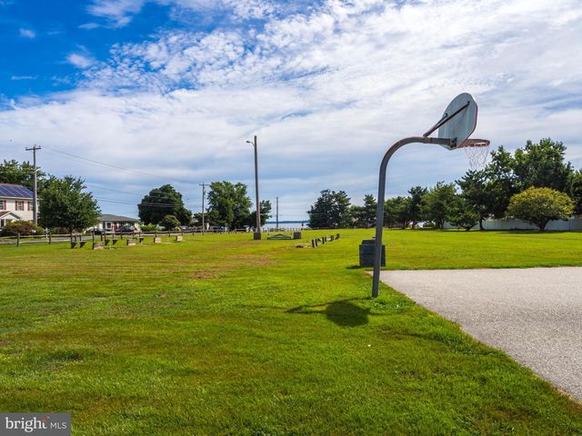 620 OLD LOVE POINT RD, Stevensville, MD 21666