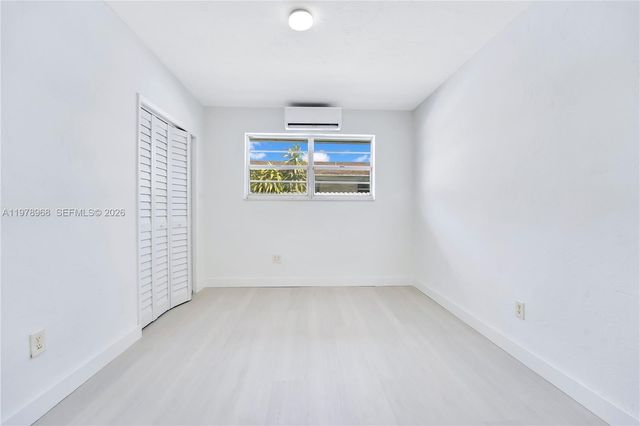 15991 NE 18th Pl 3, North Miami Beach, FL 33162