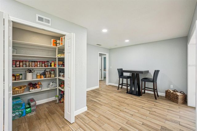 6010 BAYOU GRANDE BOULEVARD NE, St Petersburg, FL 33703