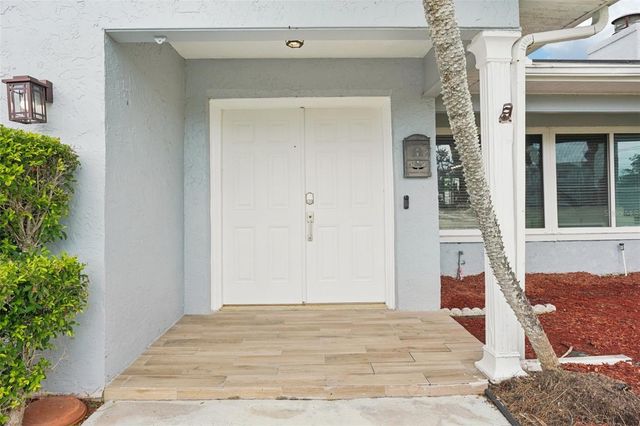 6010 BAYOU GRANDE BOULEVARD NE, St Petersburg, FL 33703
