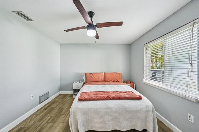 6010 BAYOU GRANDE BOULEVARD NE, St Petersburg, FL 33703