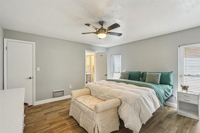 6010 BAYOU GRANDE BOULEVARD NE, St Petersburg, FL 33703