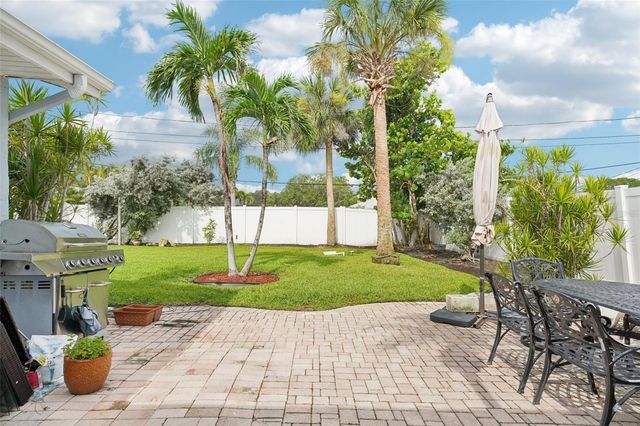 6010 BAYOU GRANDE BOULEVARD NE, St Petersburg, FL 33703