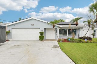 6010 BAYOU GRANDE BOULEVARD NE, St Petersburg, FL 33703