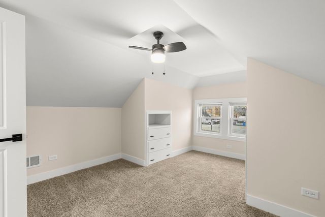 5542 W 64th Street, Chicago, IL 60638