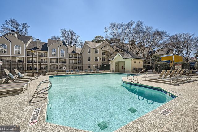 3655 Habersham Road NE 227, Atlanta, GA 30305