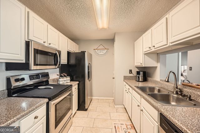 3655 Habersham Road NE 227, Atlanta, GA 30305