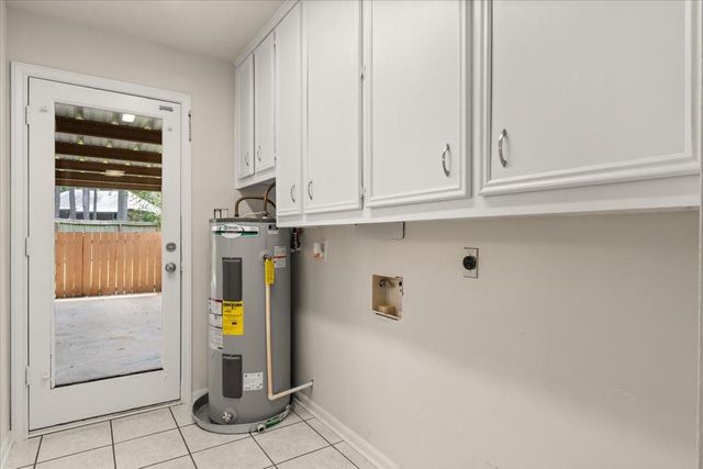 222 Cool Cove, Montgomery, TX 77356