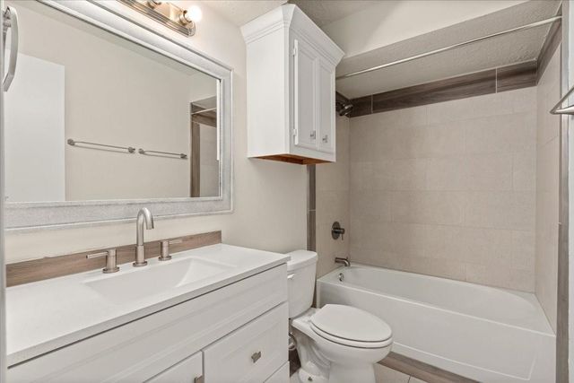 222 Cool Cove, Montgomery, TX 77356