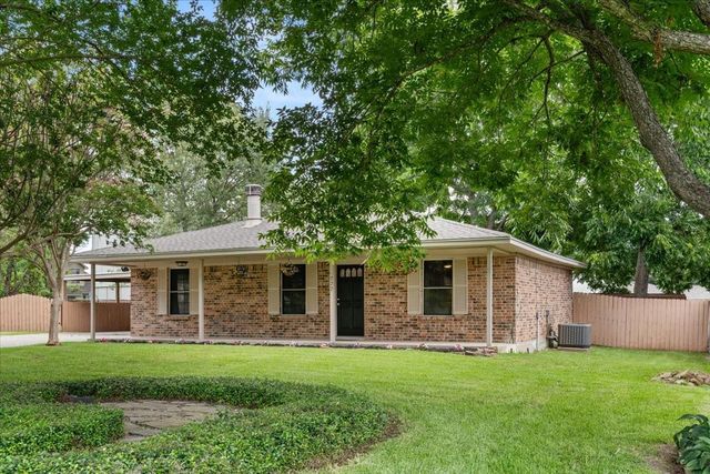 222 Cool Cove, Montgomery, TX 77356