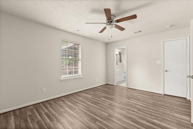 222 Cool Cove, Montgomery, TX 77356